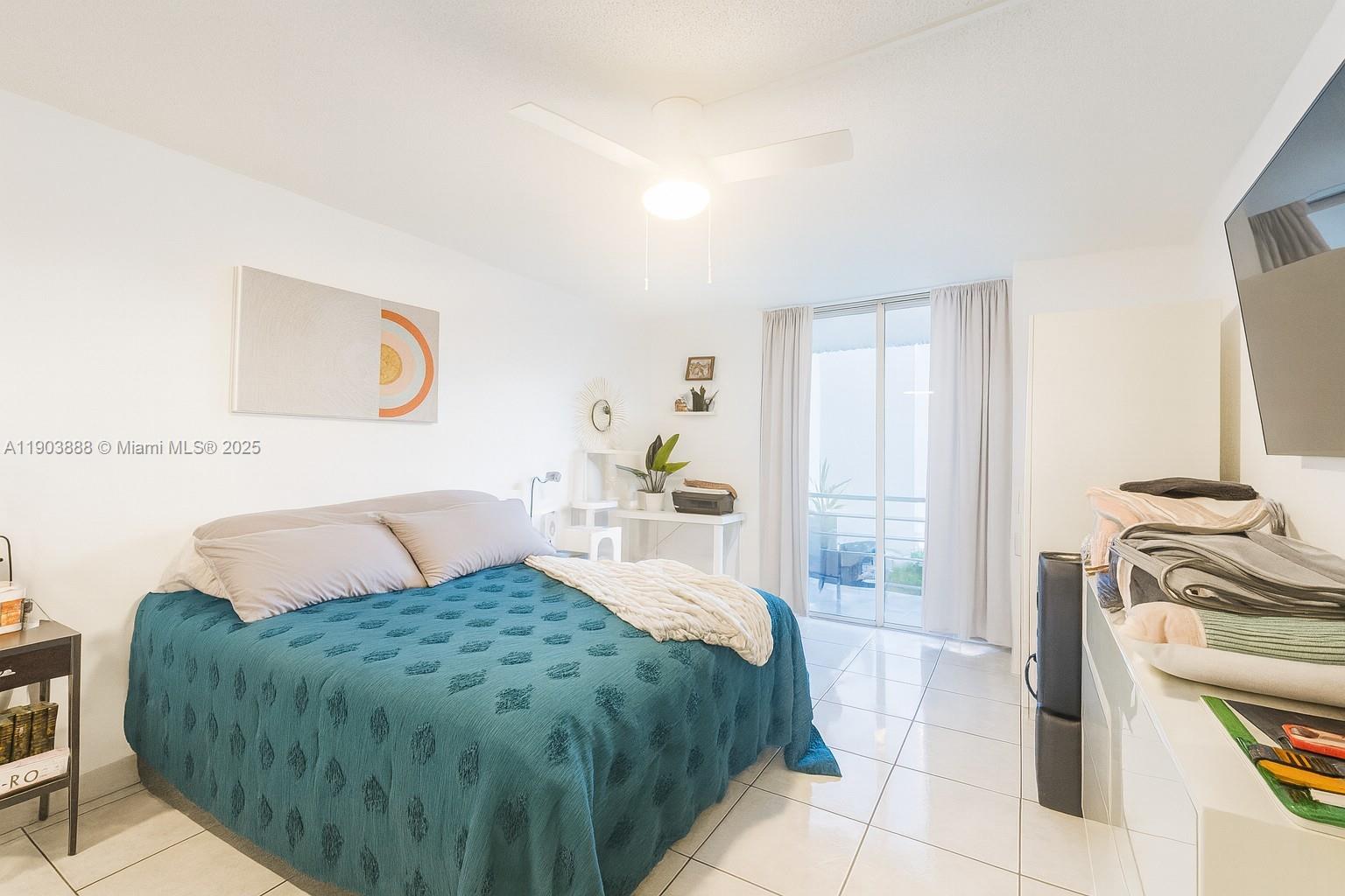 CARLTON BAY CONDO - Residential