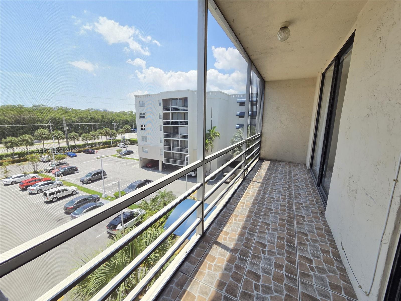 CARLTON BAY CONDO - Residential