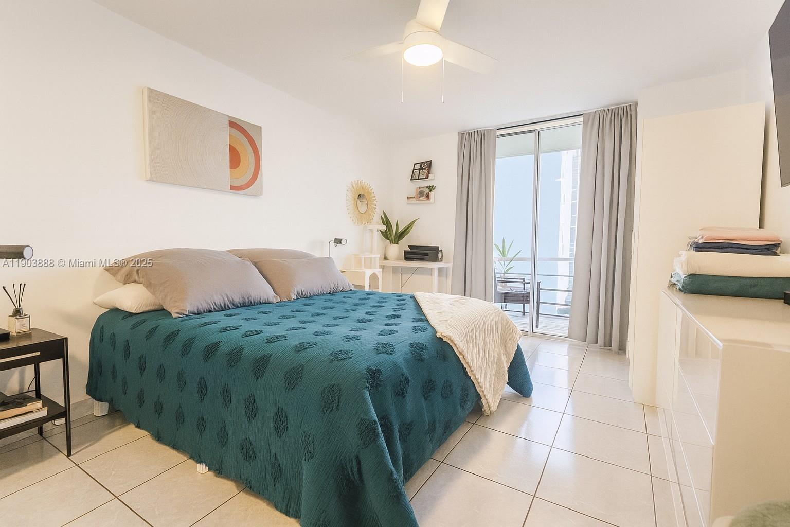 CARLTON BAY CONDO - Residential