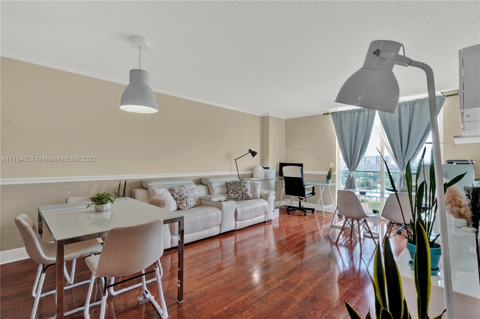 THE ASTON CONDO - Residential