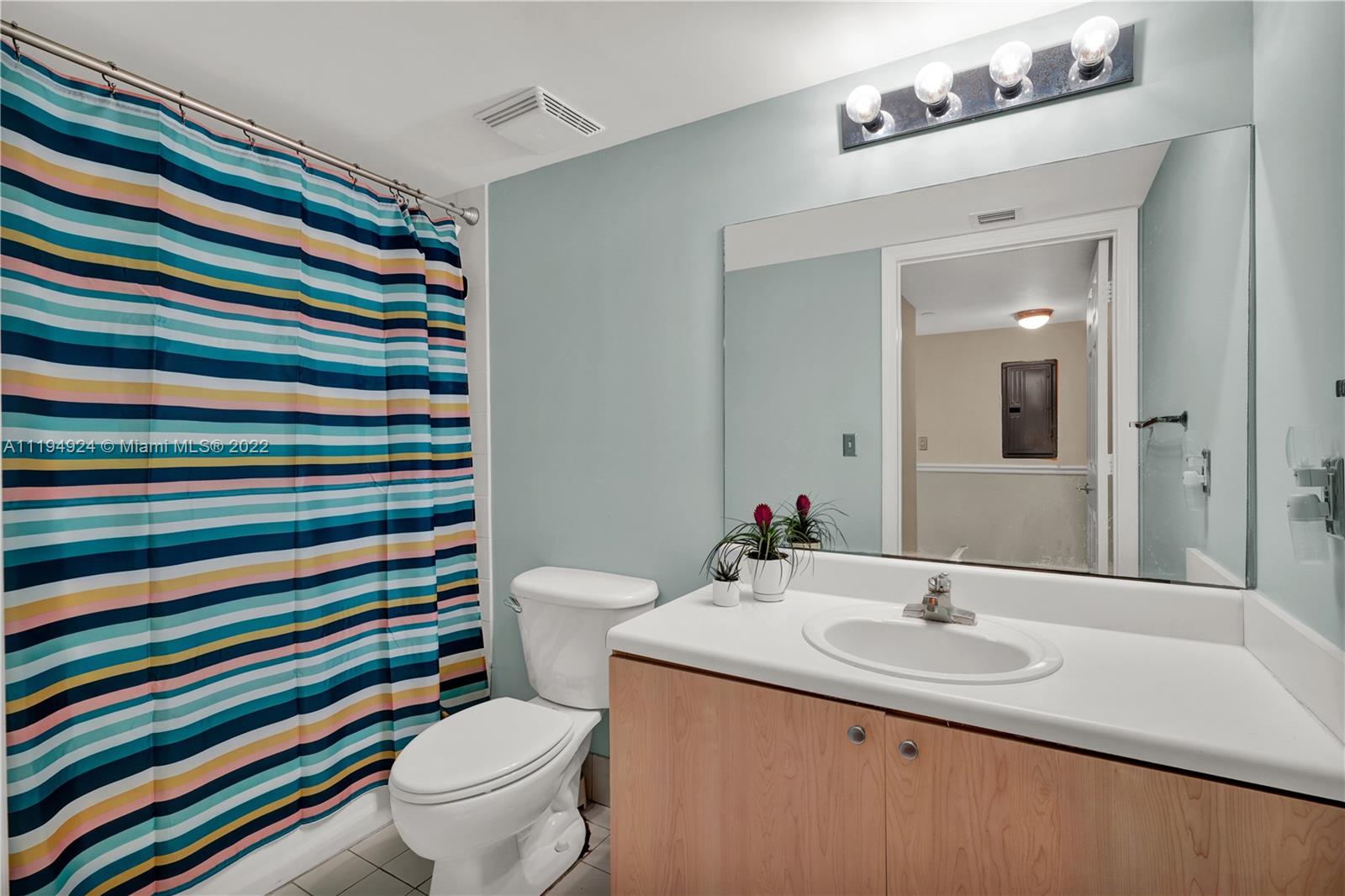 THE ASTON CONDO - Residential