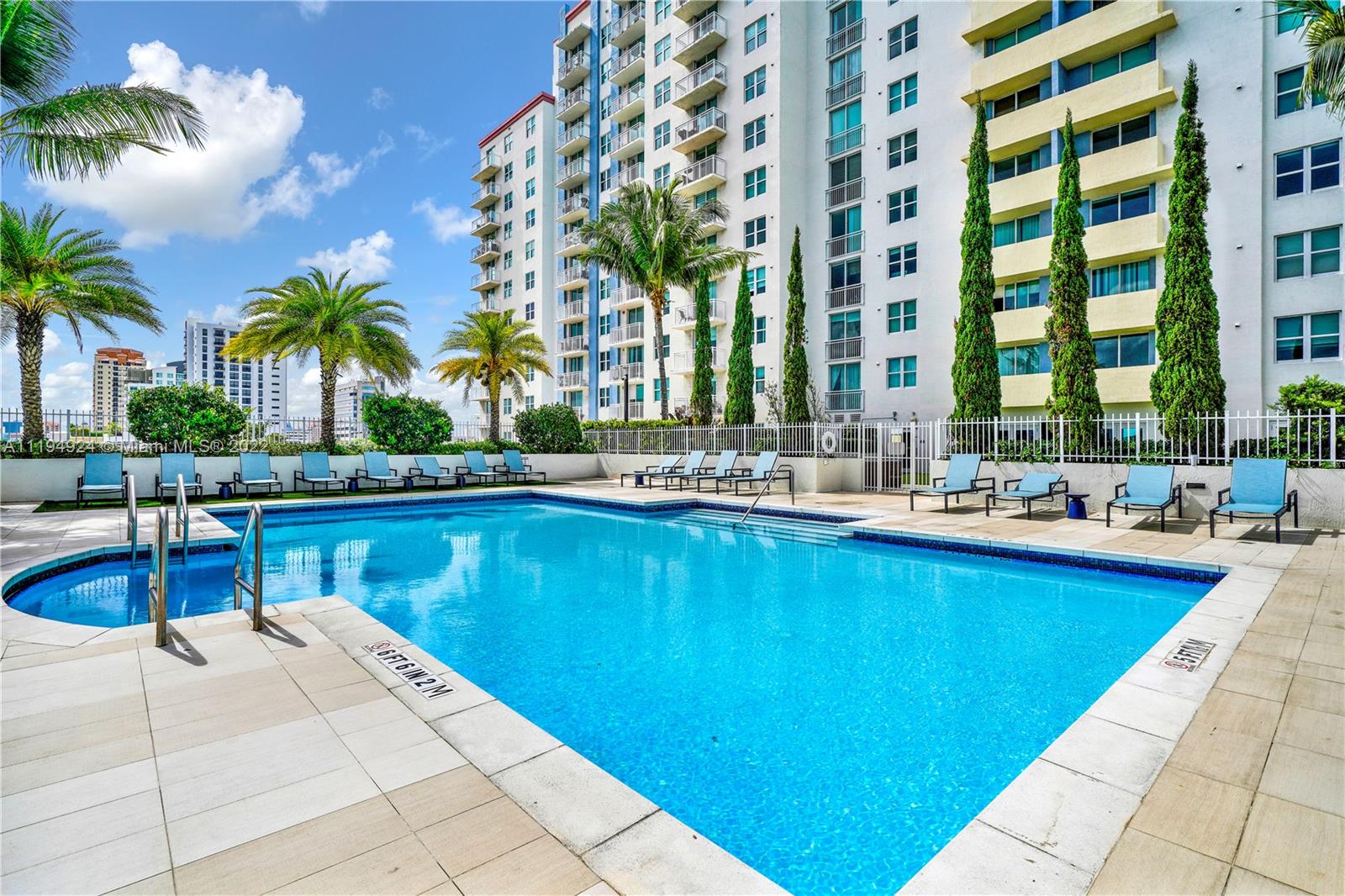 THE ASTON CONDO - Residential