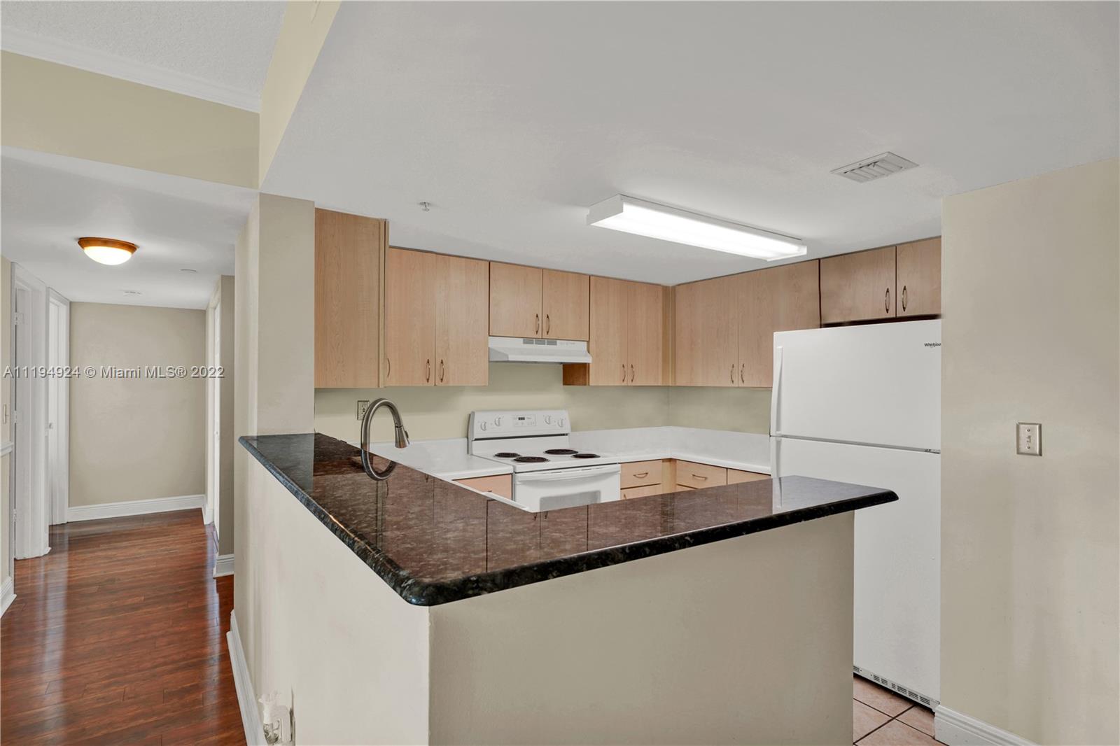 THE ASTON CONDO - Residential