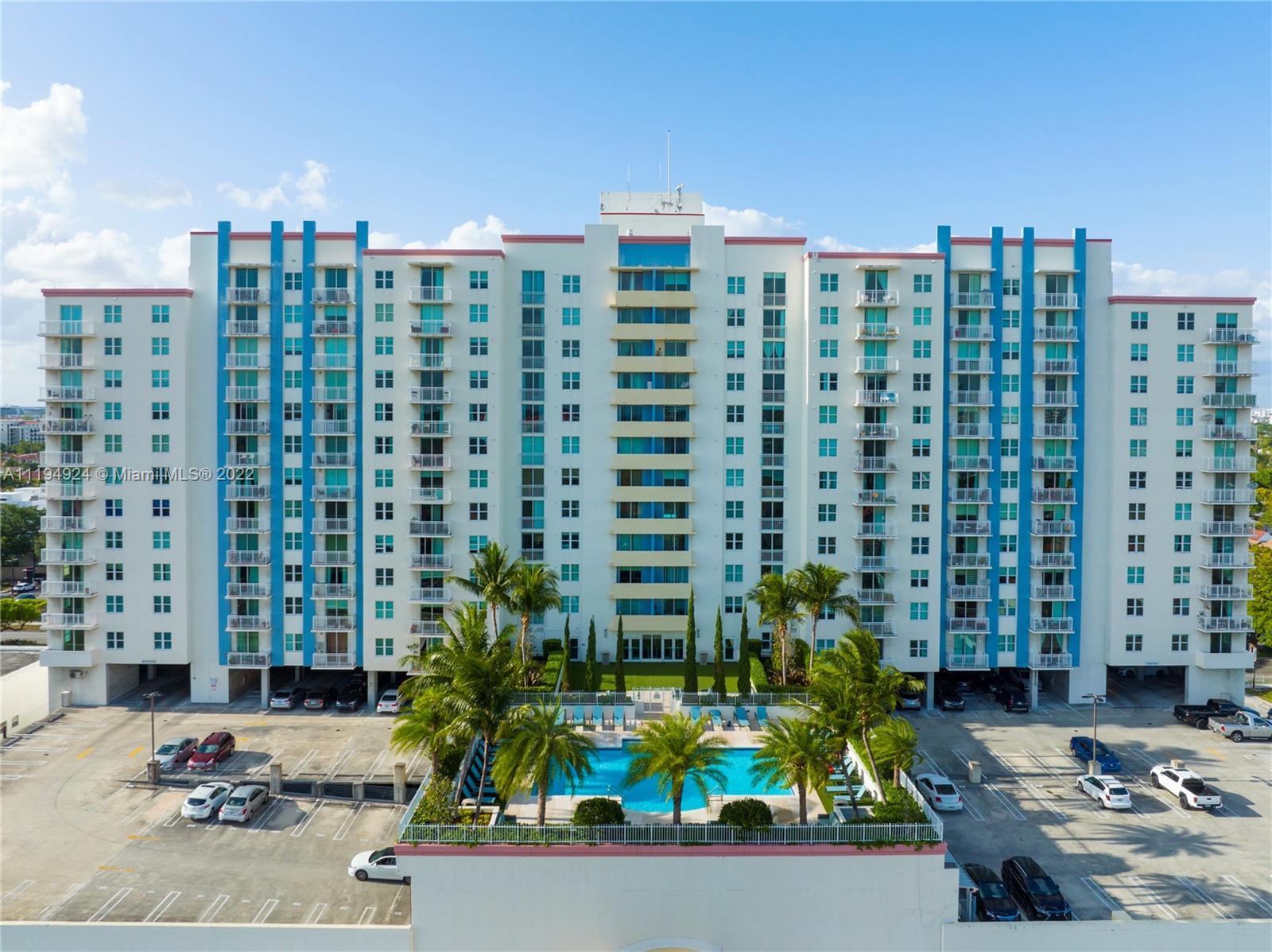 THE ASTON CONDO - Residential