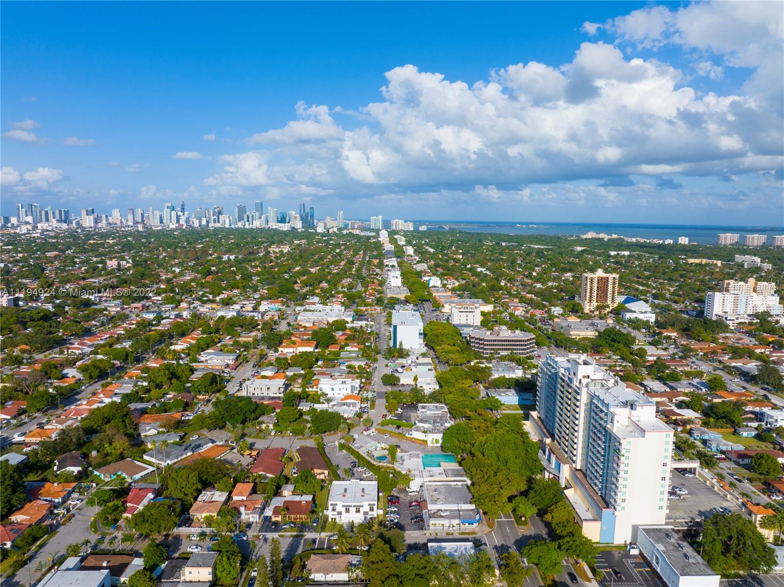THE ASTON CONDO - Residential