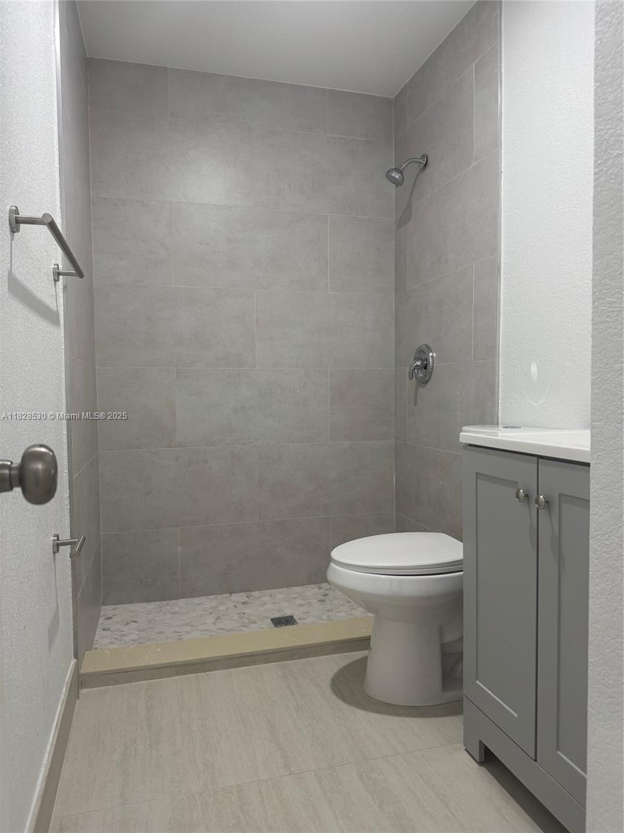 432 NW 32nd Ct 432
