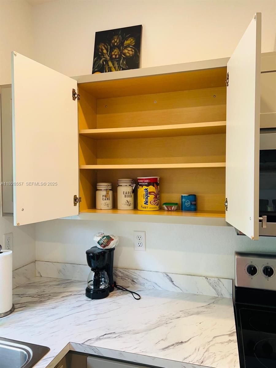 REGAL PALM SUBDIVISION - Residential Lease