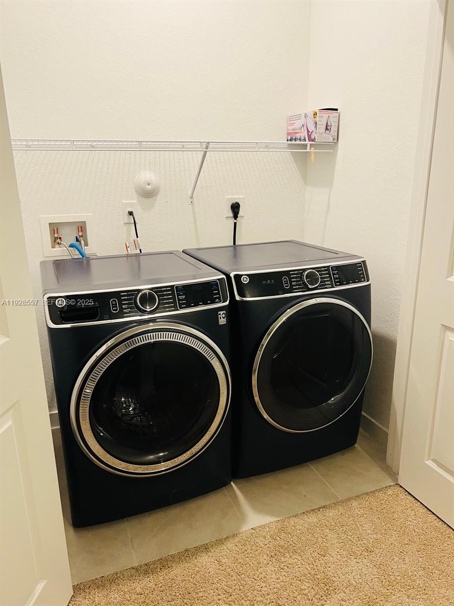 REGAL PALM SUBDIVISION - Residential Lease