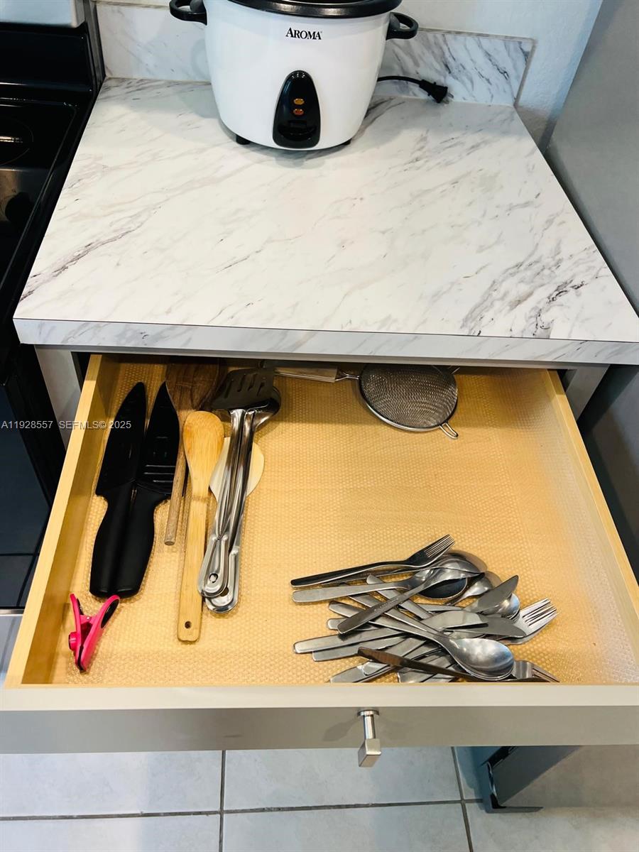 REGAL PALM SUBDIVISION - Residential Lease