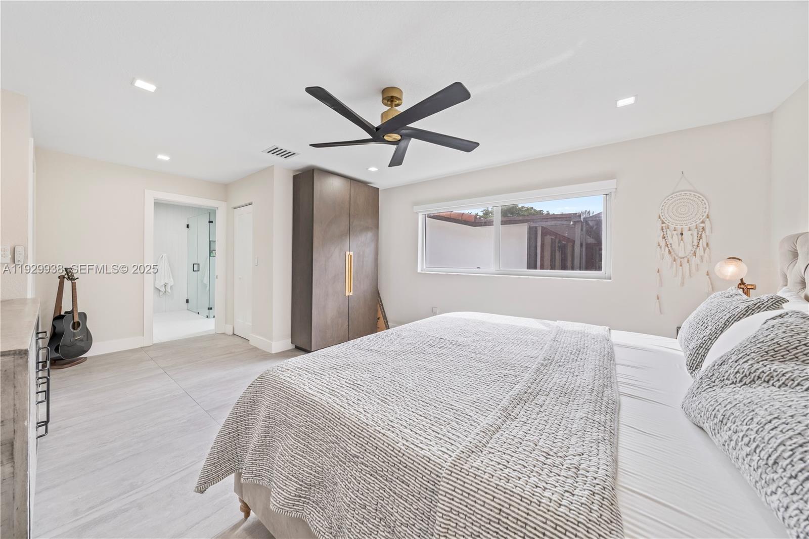 MIAMI LAKES-LAKE GLENN EL - Residential