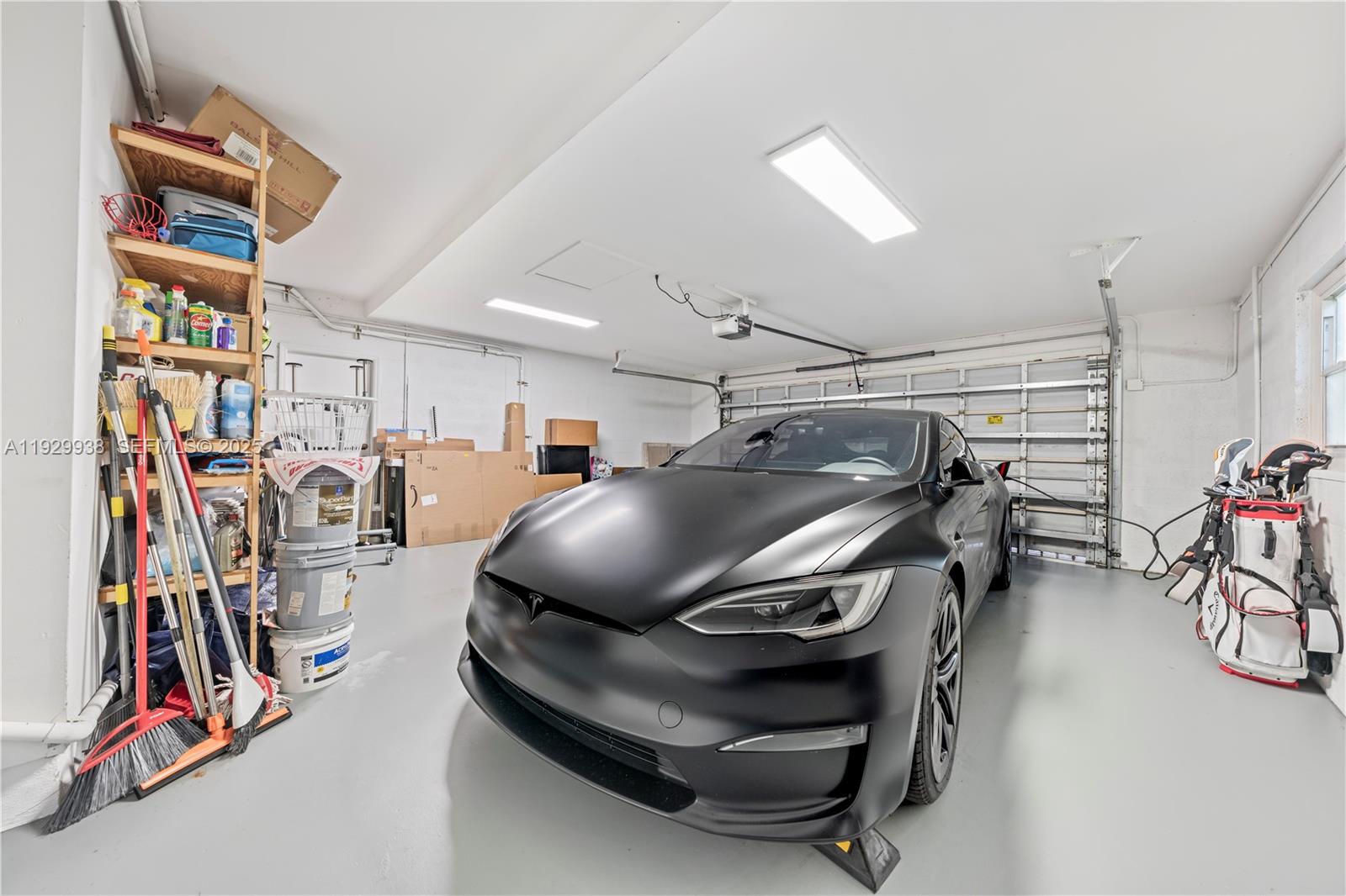 MIAMI LAKES-LAKE GLENN EL - Residential