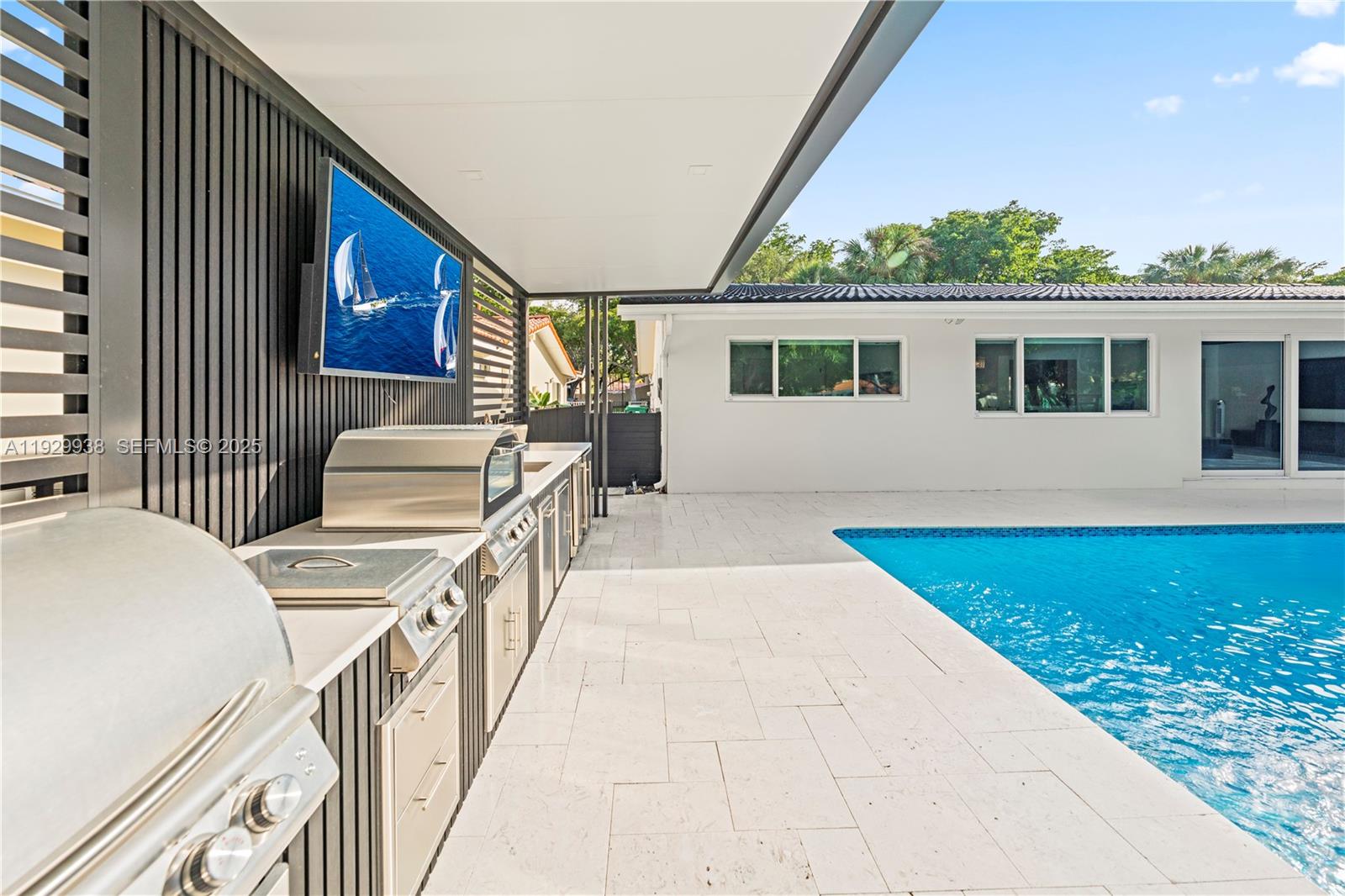 MIAMI LAKES-LAKE GLENN EL - Residential