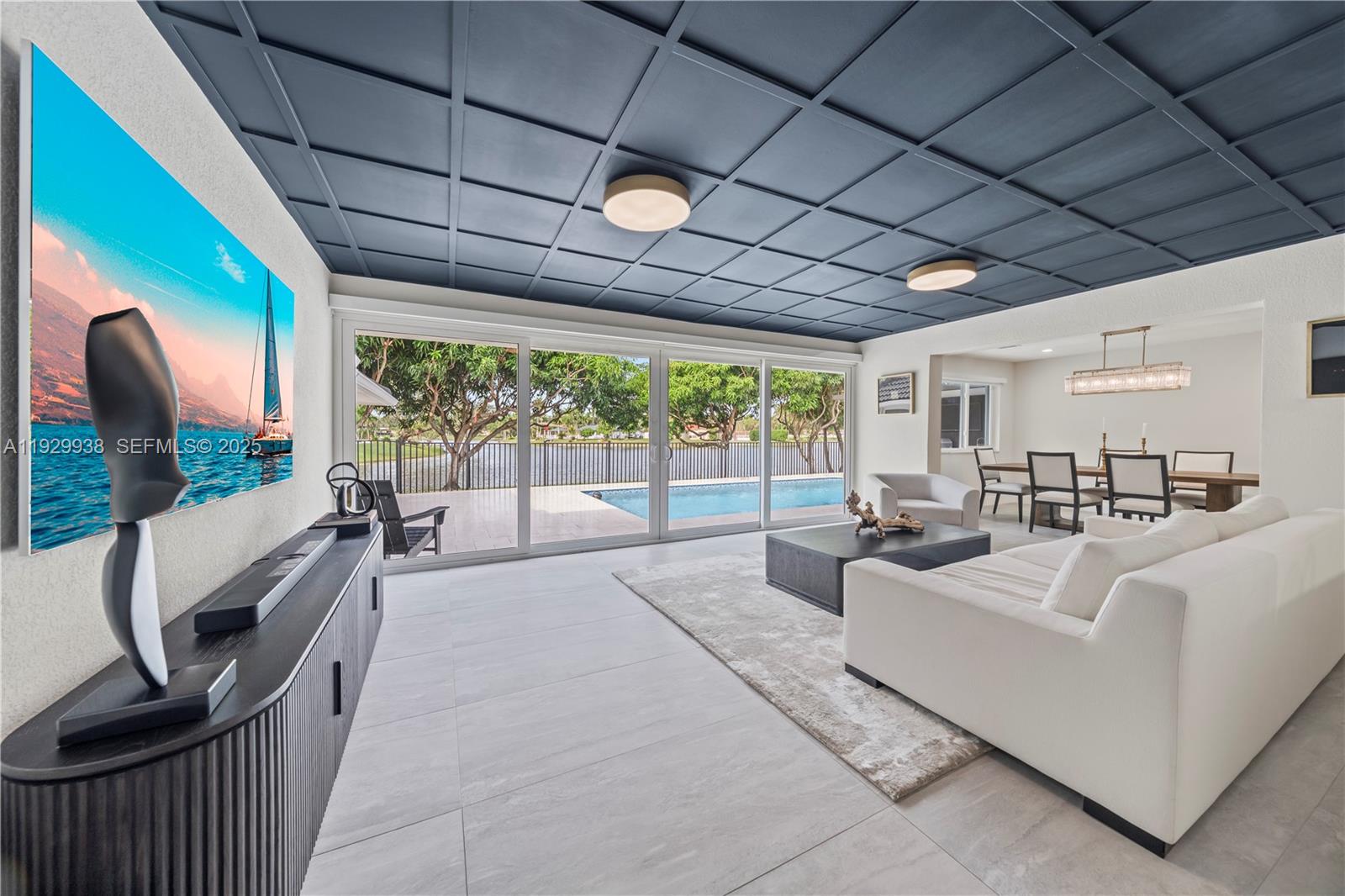 MIAMI LAKES-LAKE GLENN EL - Residential