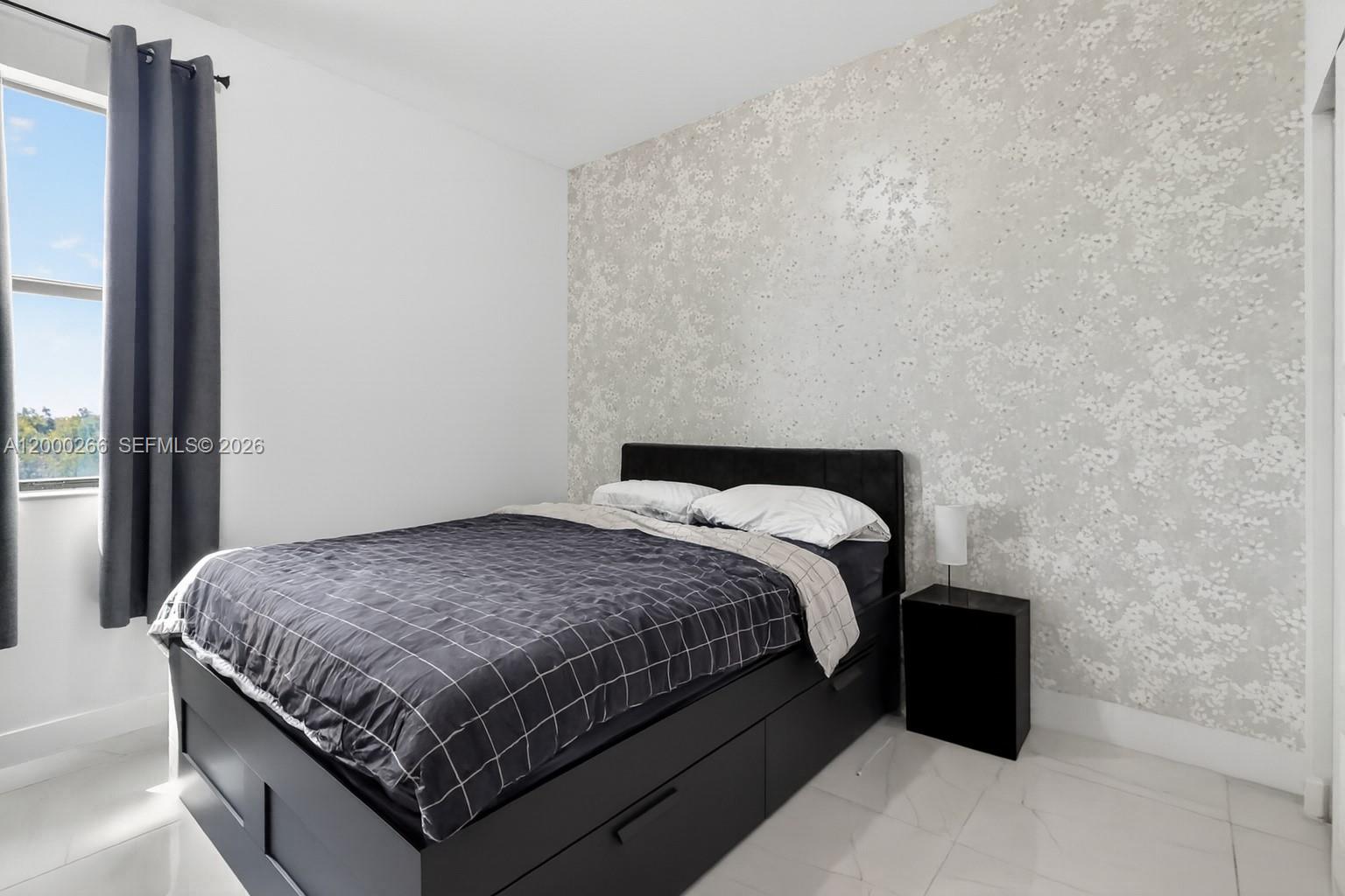 HIGHLAND AT PARK CENTRAL - Residential