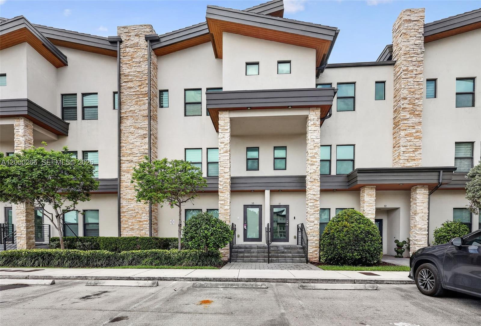 HIGHLAND AT PARK CENTRAL - Residential