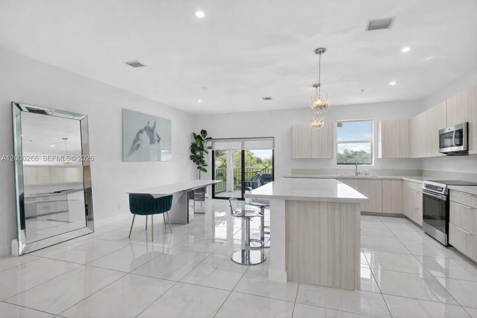 HIGHLAND AT PARK CENTRAL - Residential