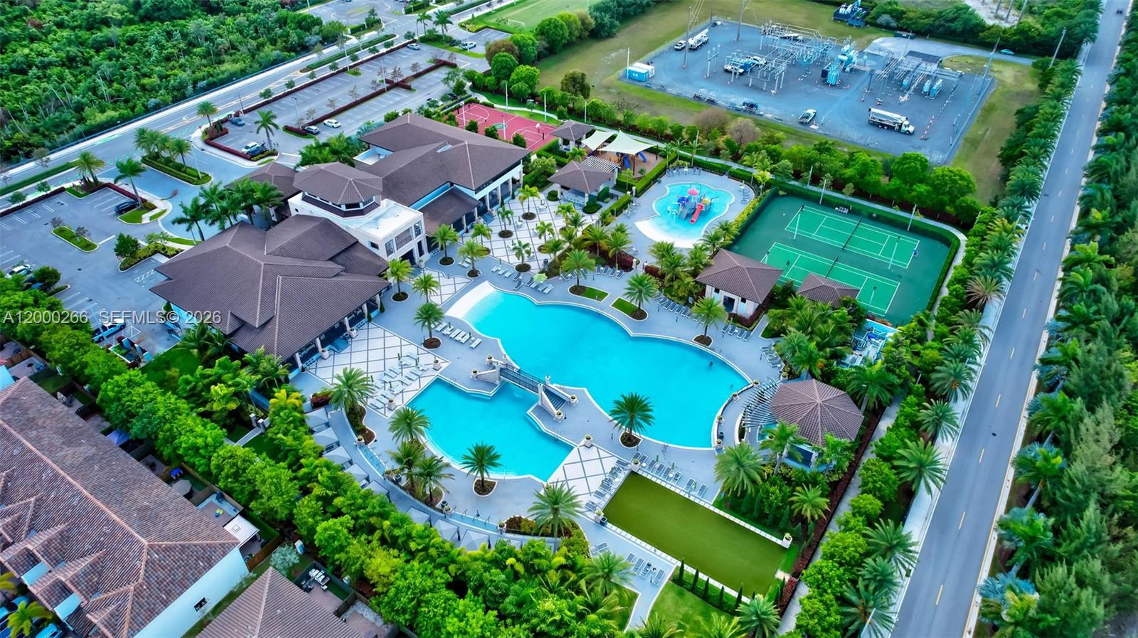 HIGHLAND AT PARK CENTRAL - Residential