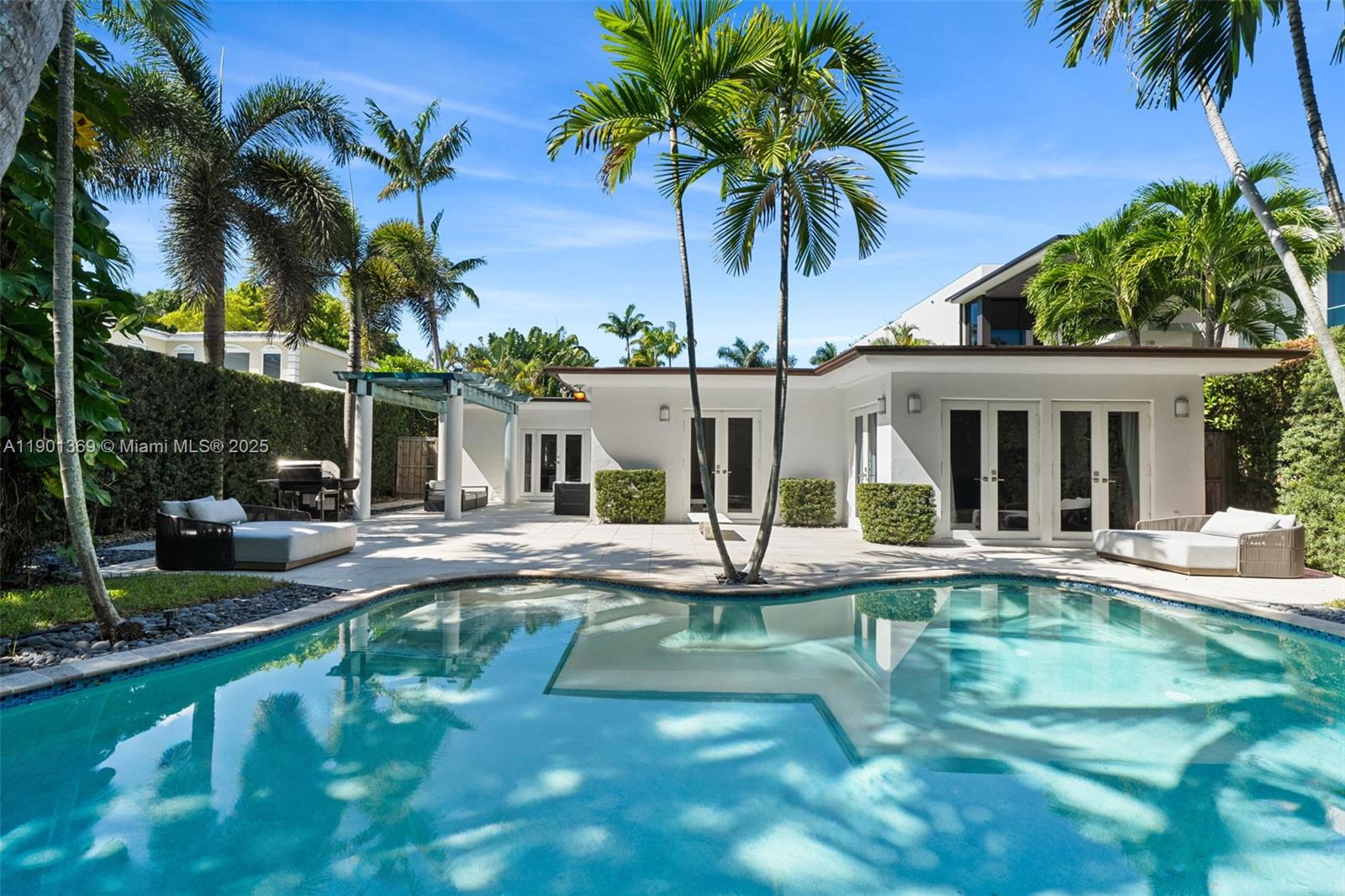 LA GORCE GOLF SUB - Residential