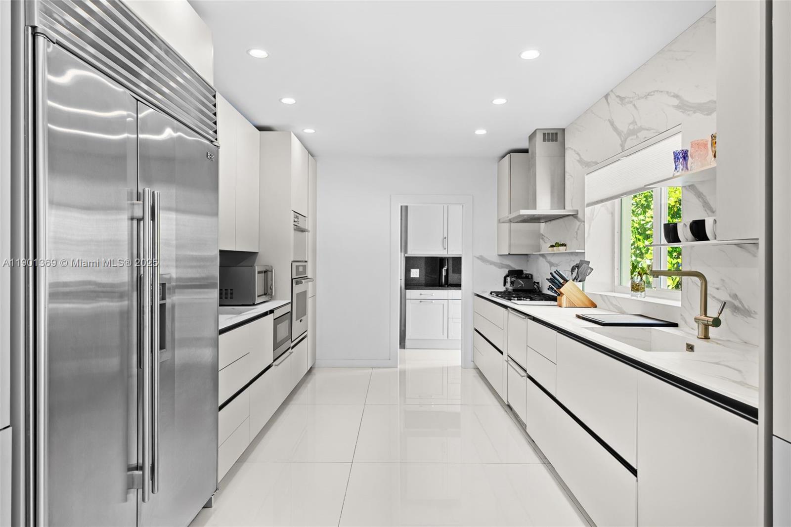 LA GORCE GOLF SUB - Residential