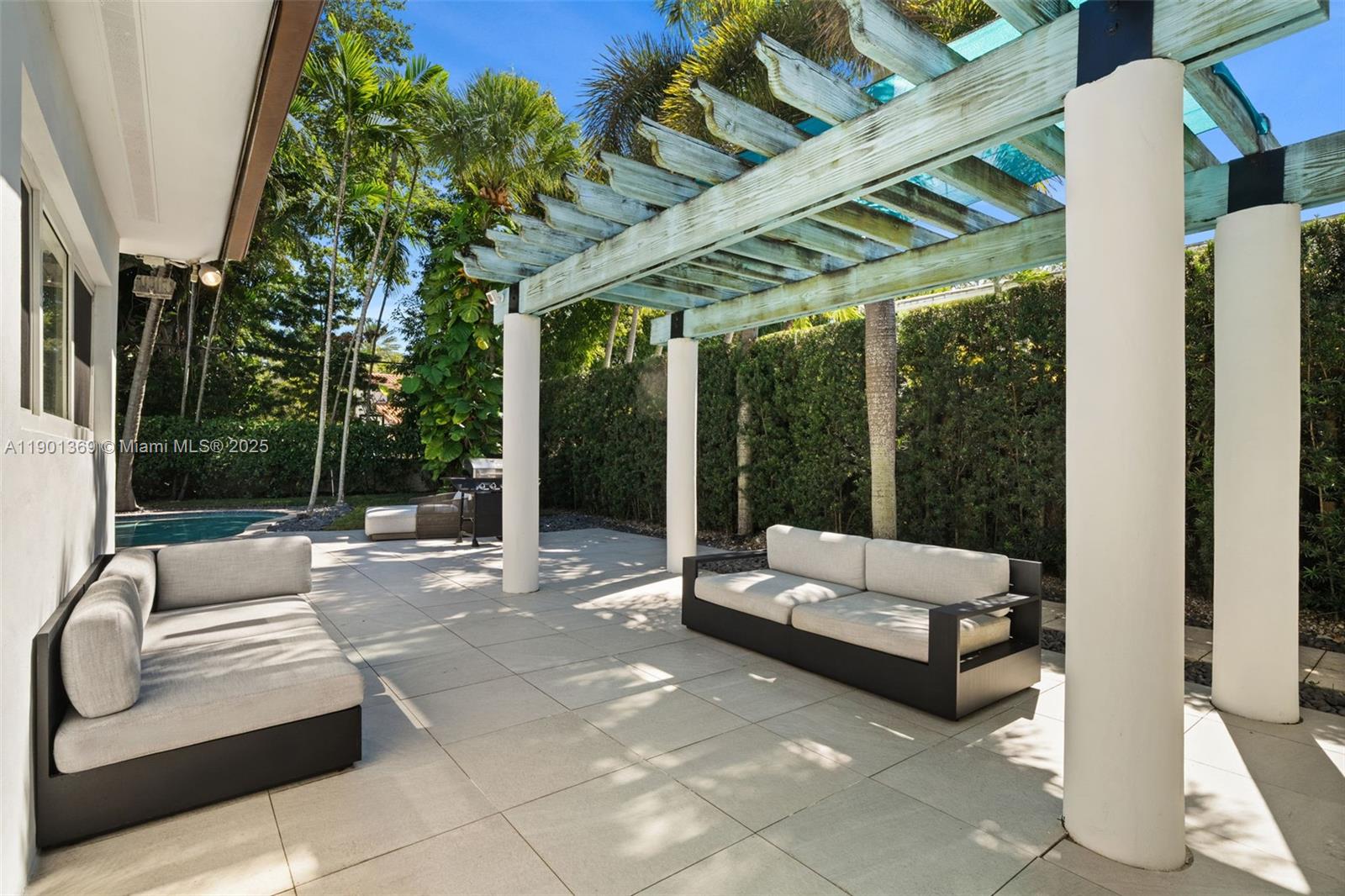 LA GORCE GOLF SUB - Residential