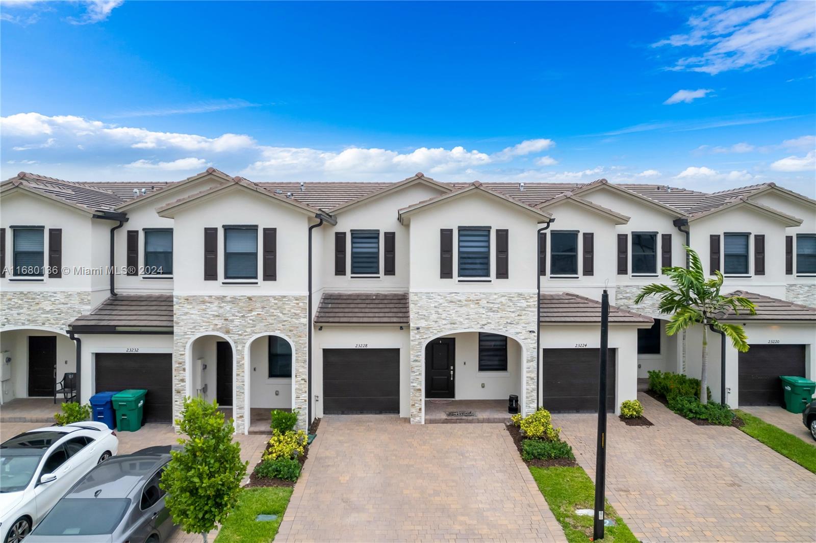 Welcome to your dream home, a brand-new construction completed in 2022! This beautiful 3-bedroom, 2.5-bathroom home offers modern living with all-new features, including stainless steel appliances, updated bathrooms, and energy-efficient systems. With a spacious layout and a one-car garage, this home is perfect for comfortable living and entertaining.
Located in a rapidly growing area, this is a rare opportunity to own a home in a neighborhood where development is booming. Pre-construction prices are still low, but with ongoing growth, property values are expected to skyrocket soon. Don’t miss your chance to secure your spot in this up-and-coming community! BUY OR INVEST NOW!