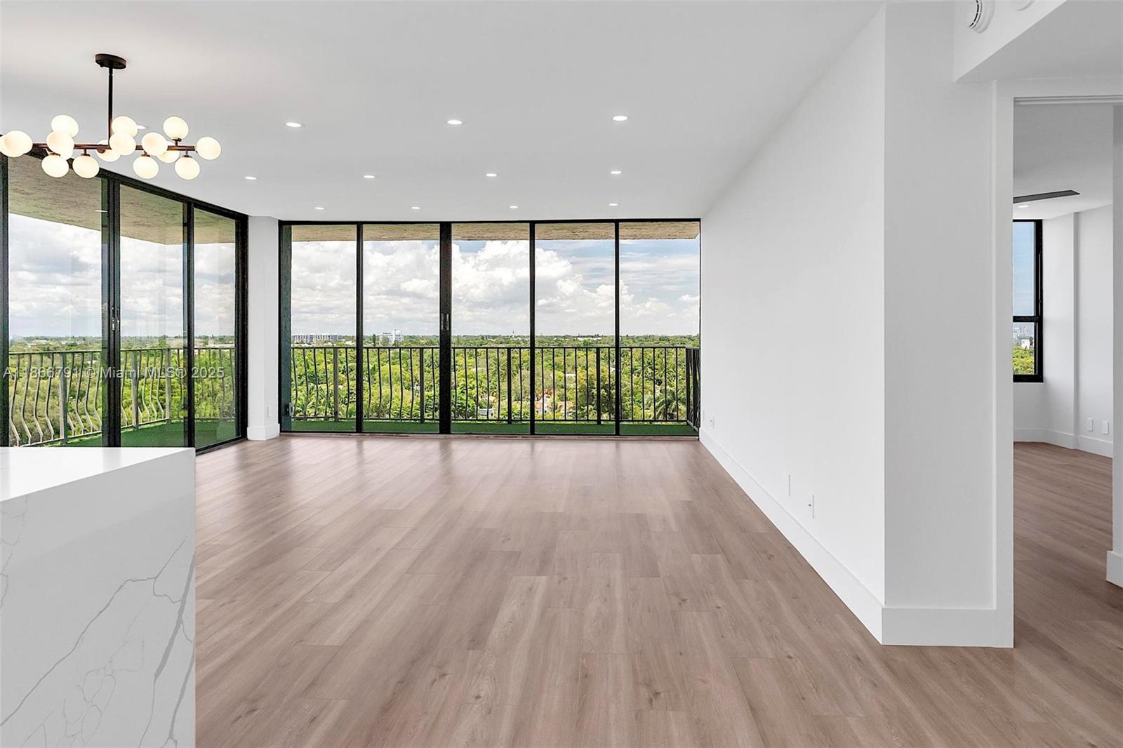 THE PALM BAY YACHT CLUB C - Residential Lease