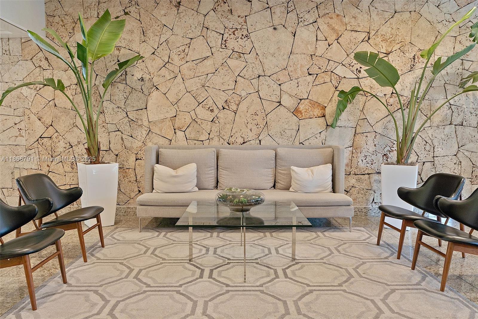 THE PALM BAY YACHT CLUB C - Residential Lease