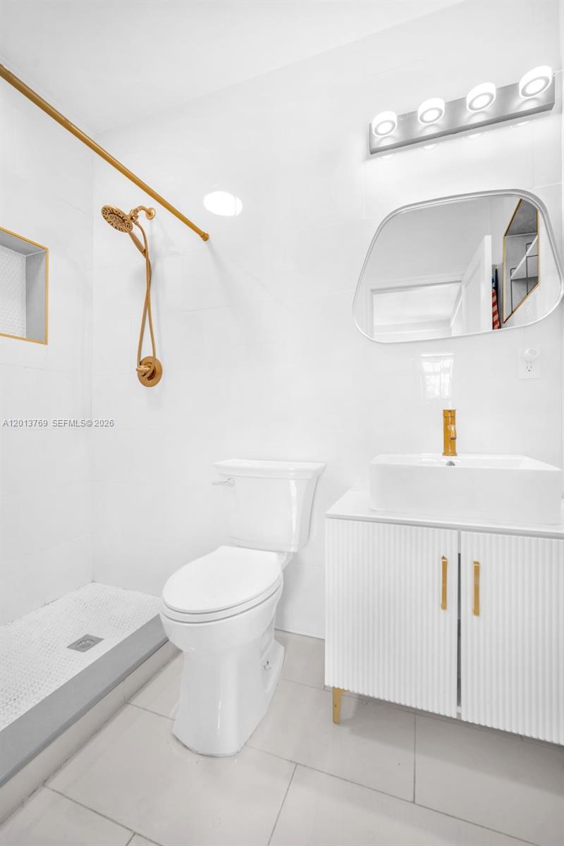TUTTLES SUB - Residential Lease