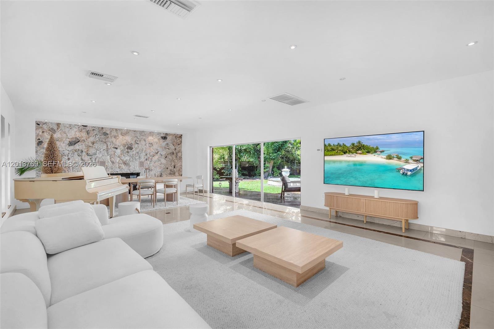 TUTTLES SUB - Residential Lease