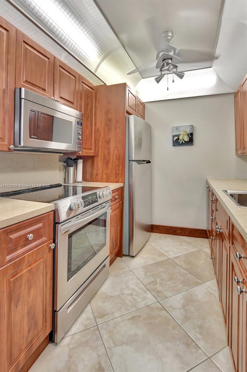 CAMBRIDGE C CONDO - Residential