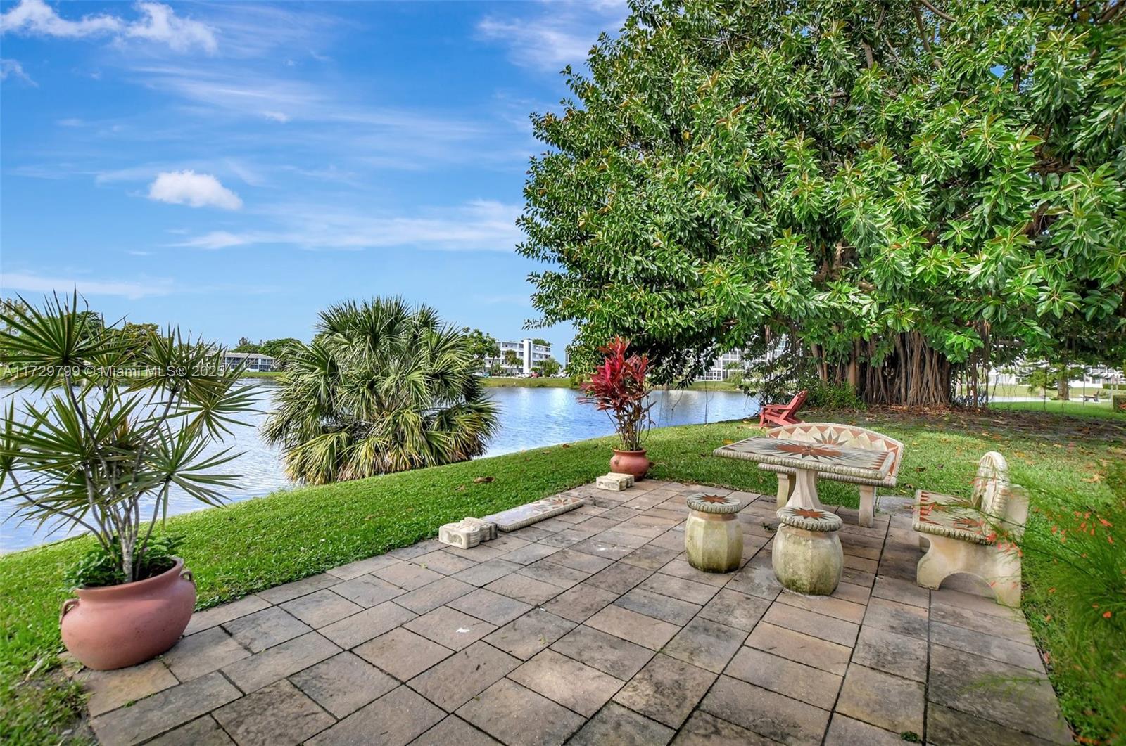 CAMBRIDGE C CONDO - Residential