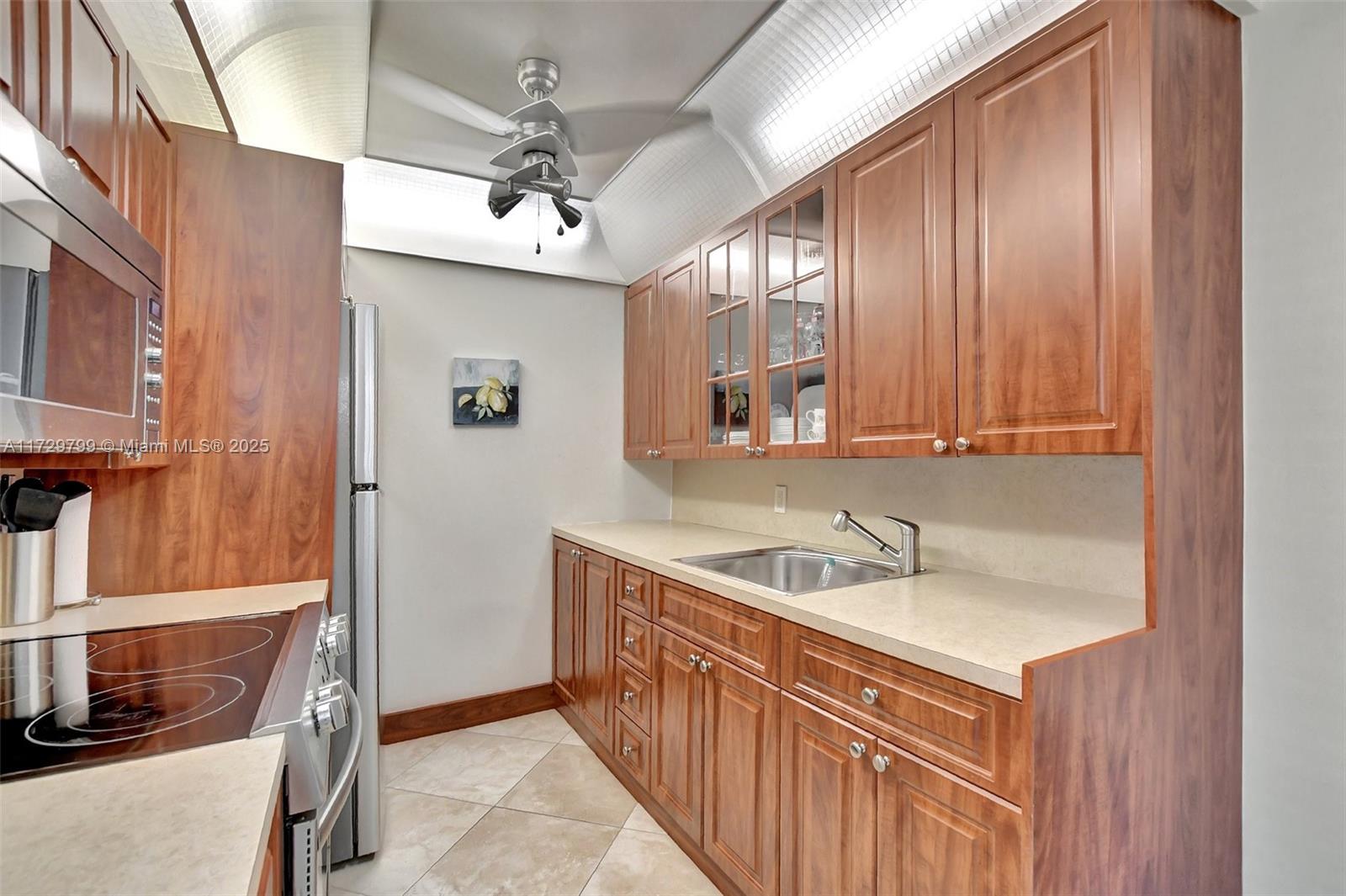 CAMBRIDGE C CONDO - Residential