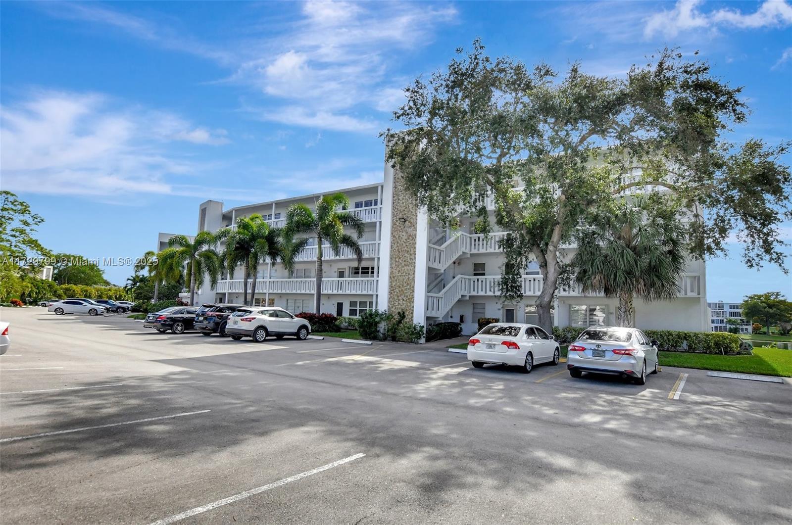 CAMBRIDGE C CONDO - Residential