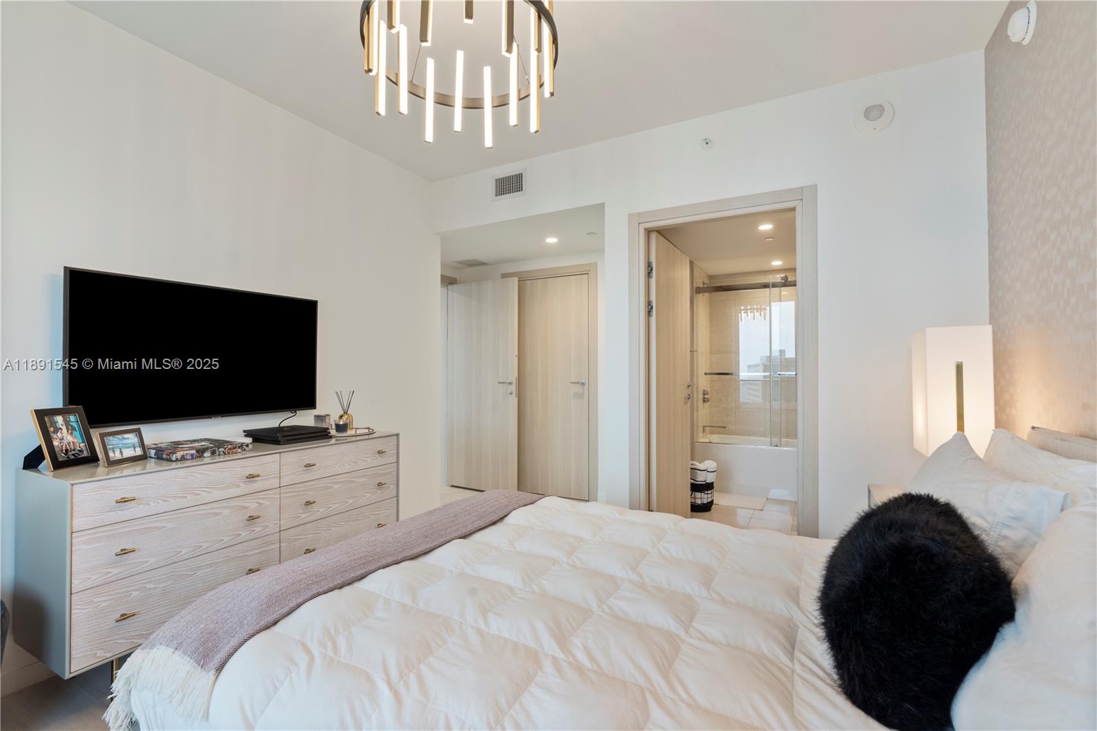 BRICKELL FLATIRON CONDO - Residential