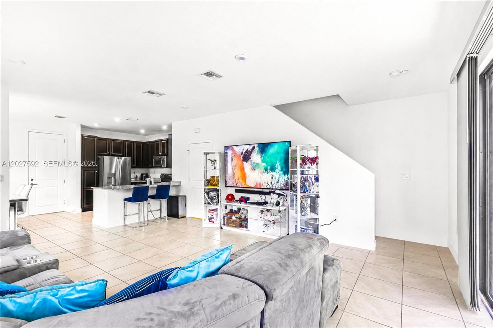 MC RESIDENTIAL - Residential