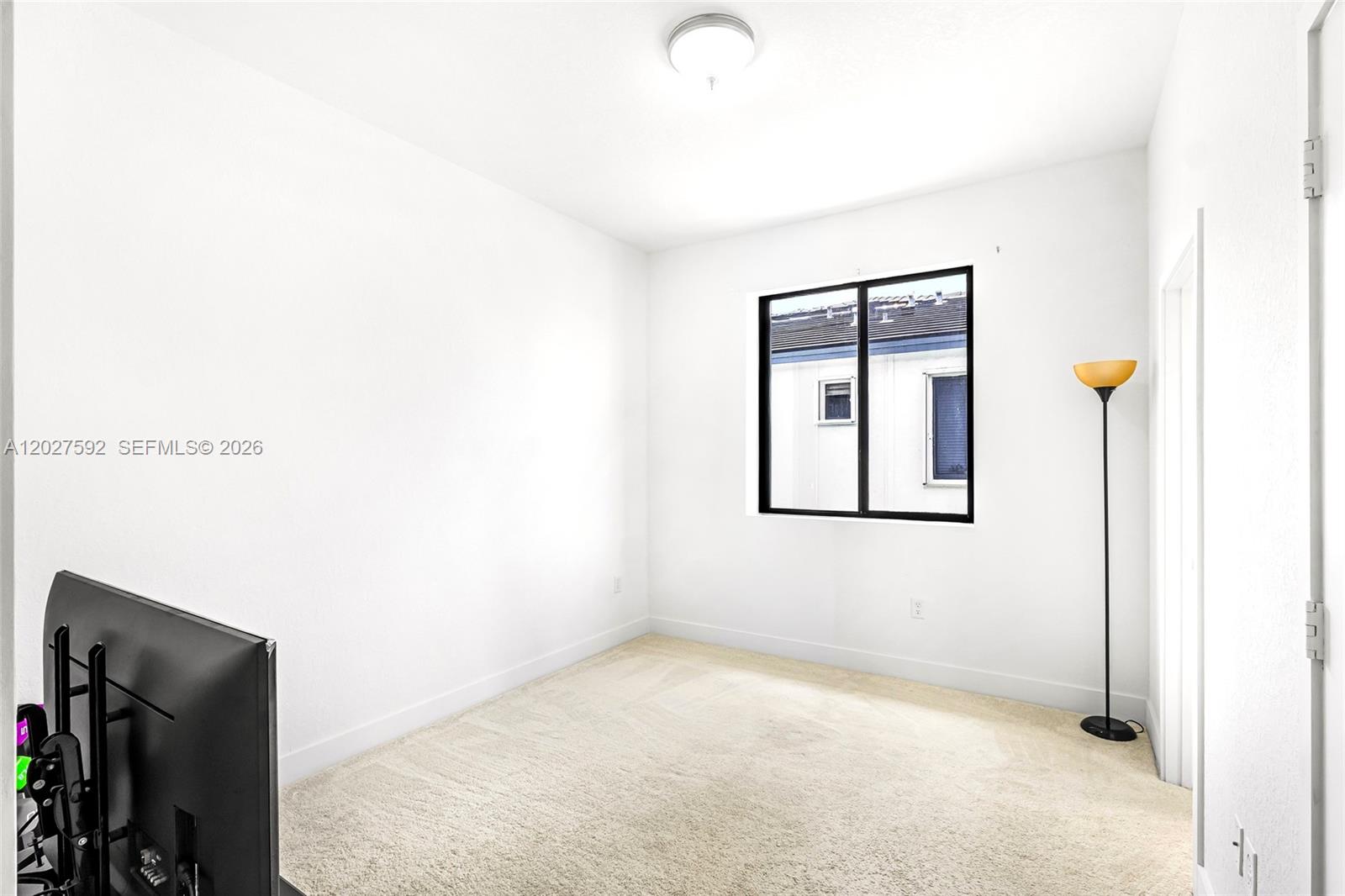 MC RESIDENTIAL - Residential