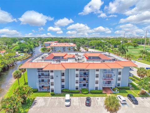 Photo of 505 S Pine Island Rd #B102, Plantation, FL 33324 (MLS # A12053186)