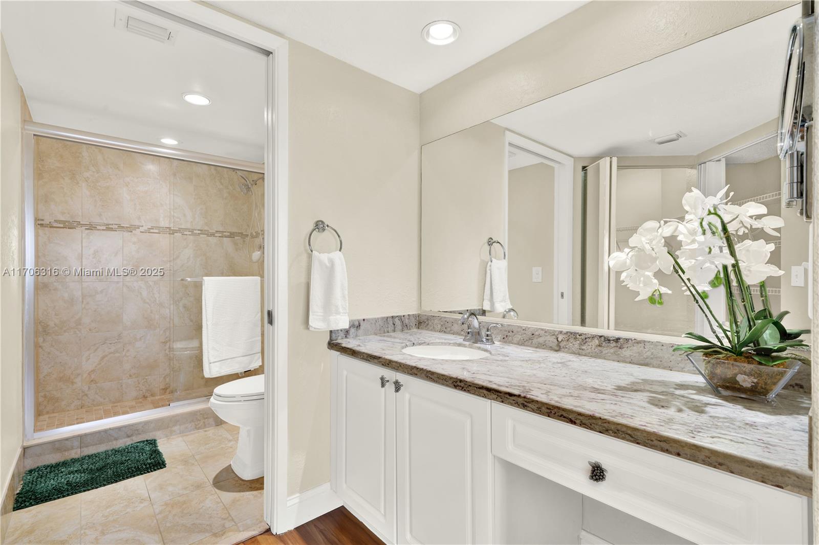 SUFFOLK AT CENTURY VILLAG - Residential