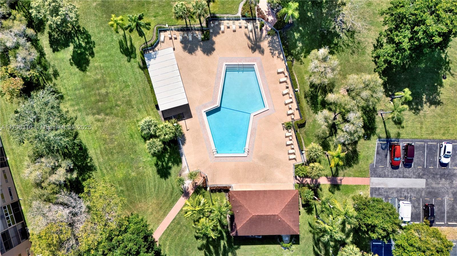 SUFFOLK AT CENTURY VILLAG - Residential