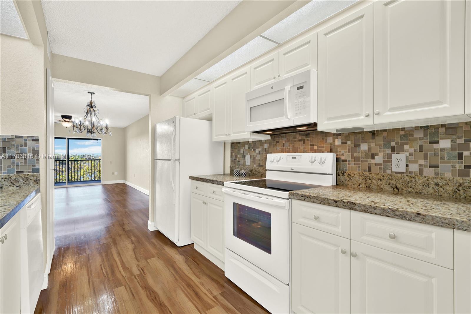 SUFFOLK AT CENTURY VILLAG - Residential