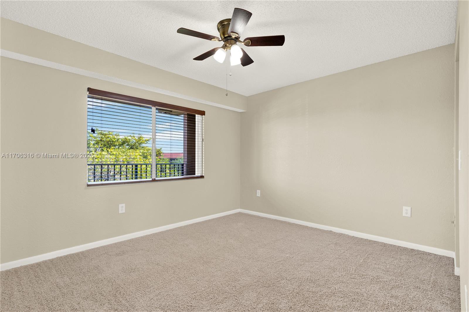 SUFFOLK AT CENTURY VILLAG - Residential