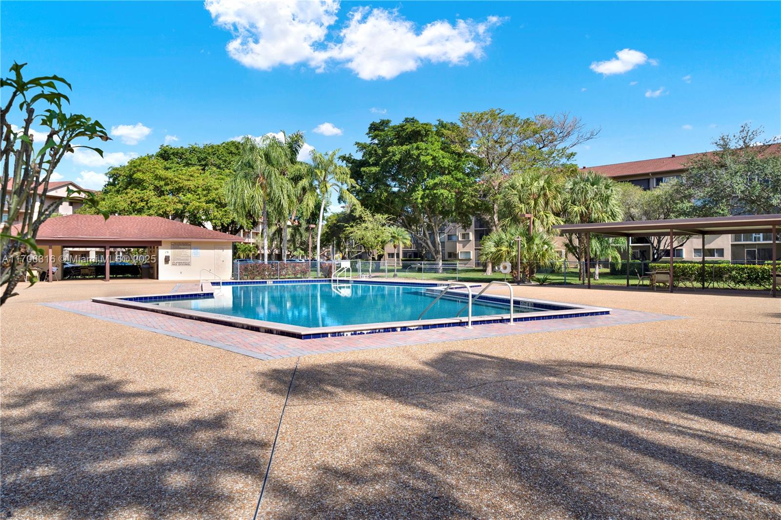 SUFFOLK AT CENTURY VILLAG - Residential