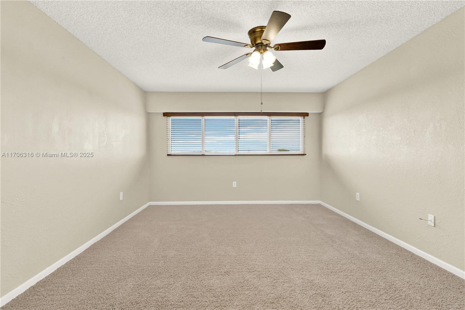 SUFFOLK AT CENTURY VILLAG - Residential