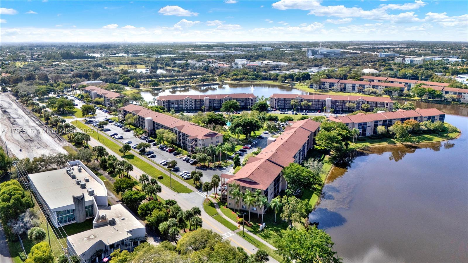SUFFOLK AT CENTURY VILLAG - Residential