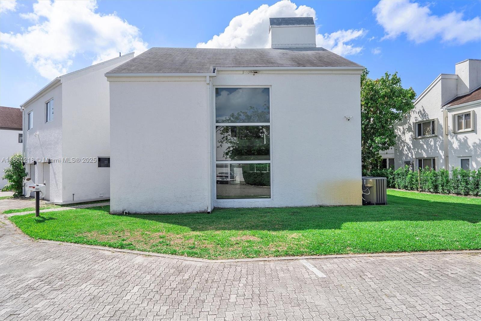 OAK HAVEN SEC 2 - Residential Lease