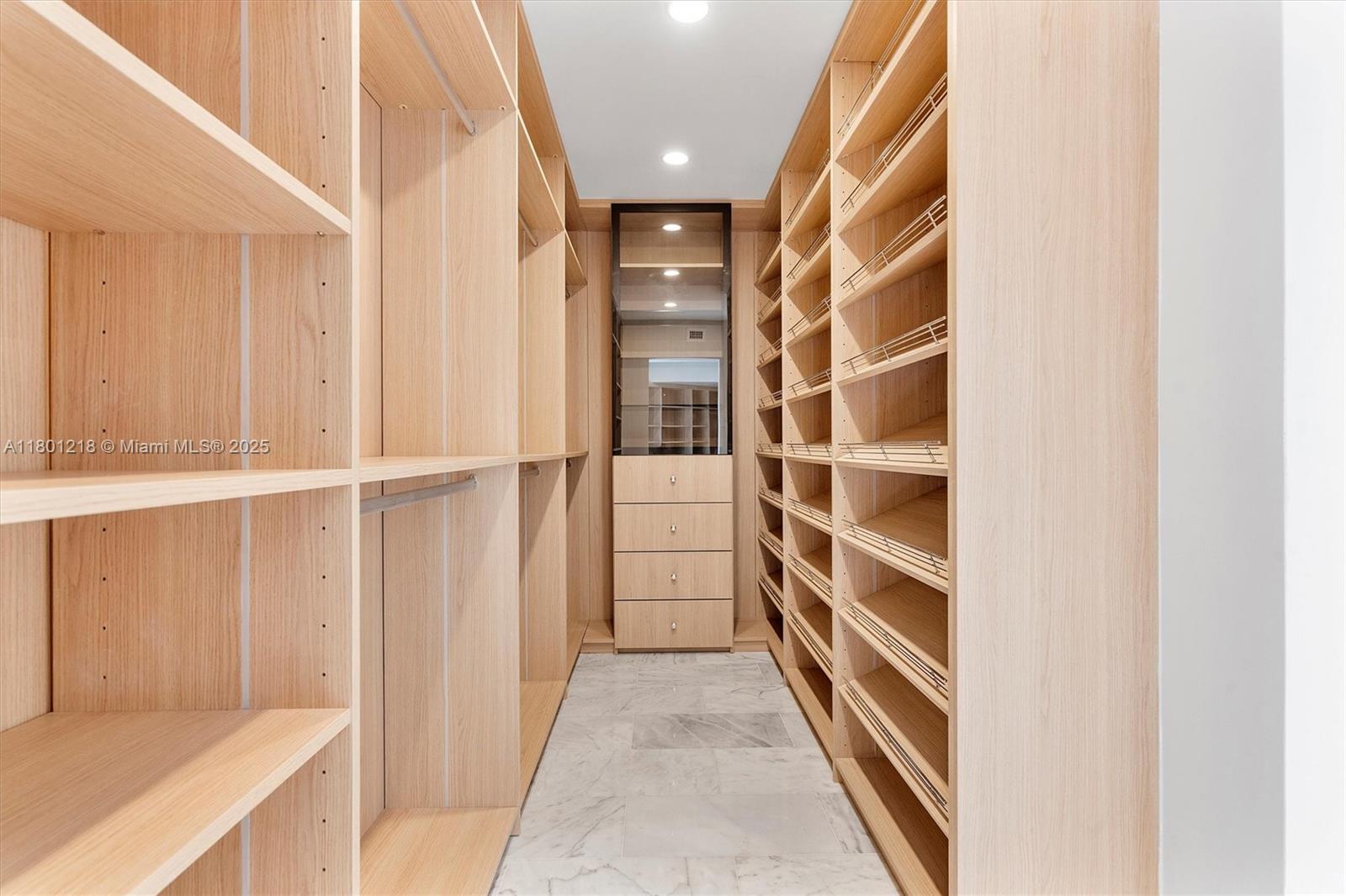 OAK HAVEN SEC 2 - Residential Lease