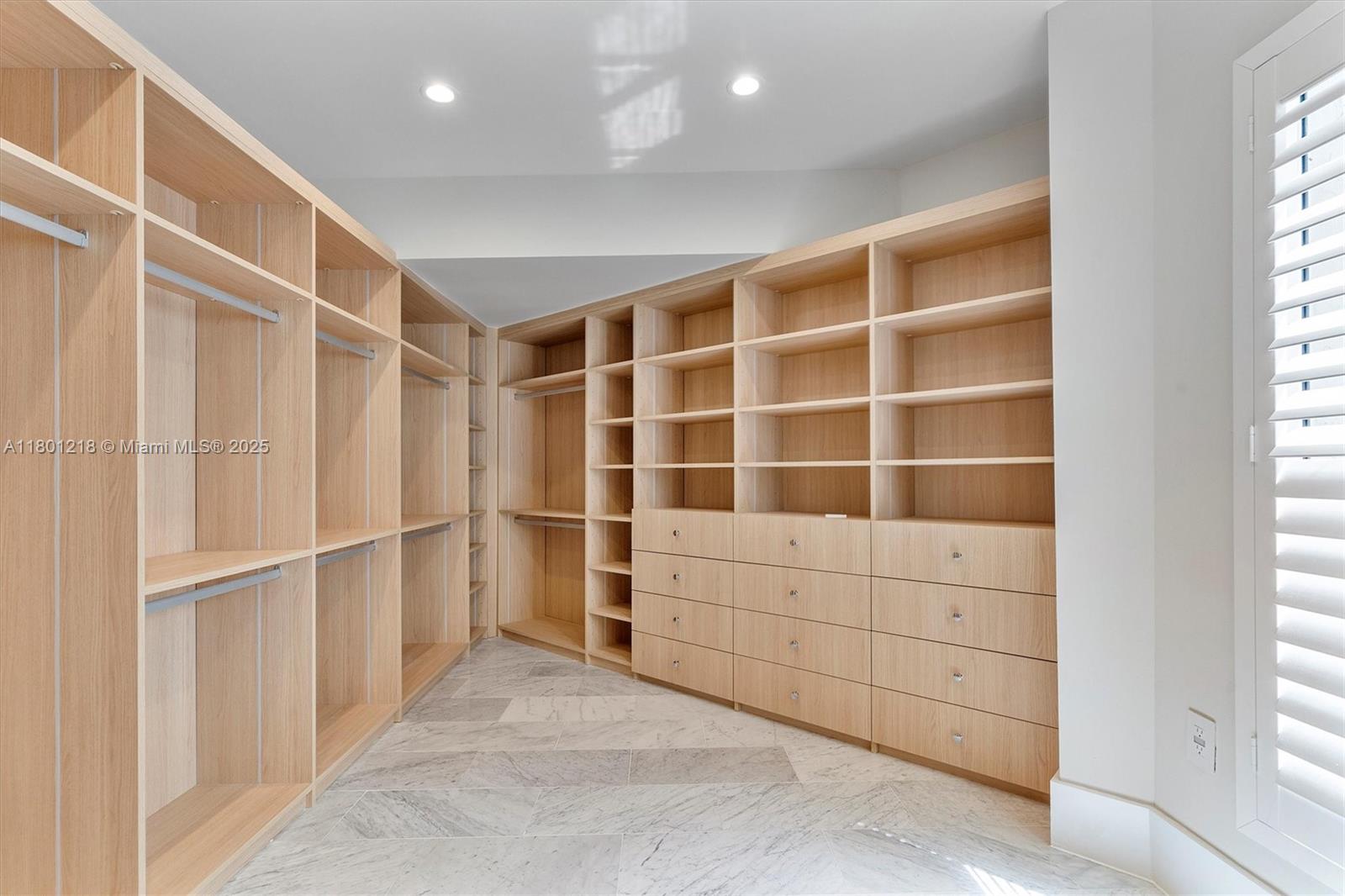 OAK HAVEN SEC 2 - Residential Lease