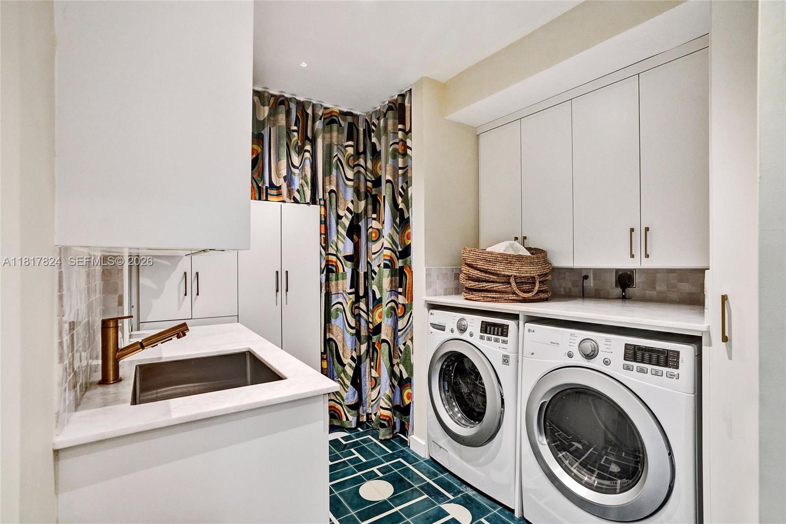 CAMNER GABLES 2ND ADDN - Residential