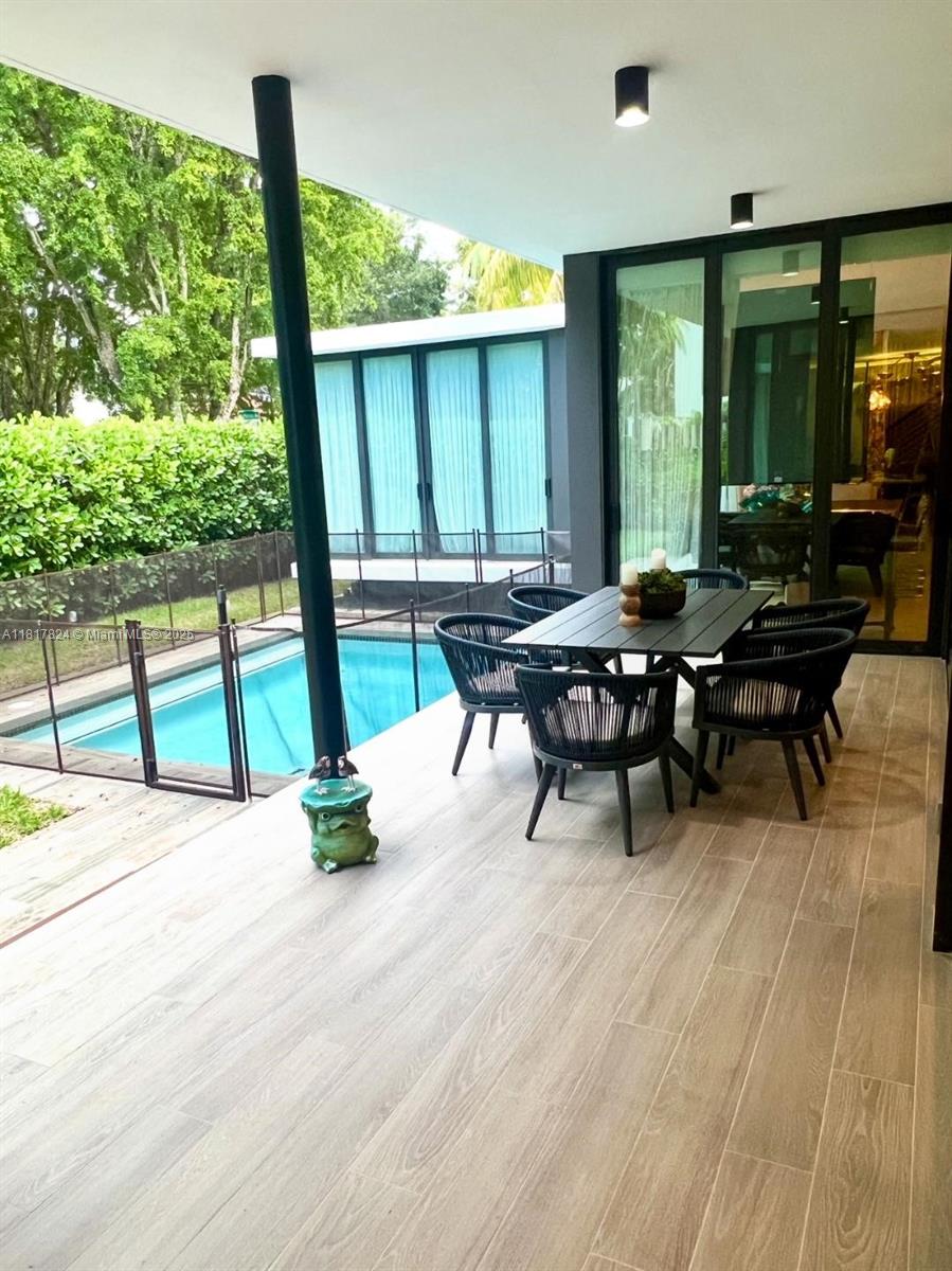 CAMNER GABLES 2ND ADDN - Residential