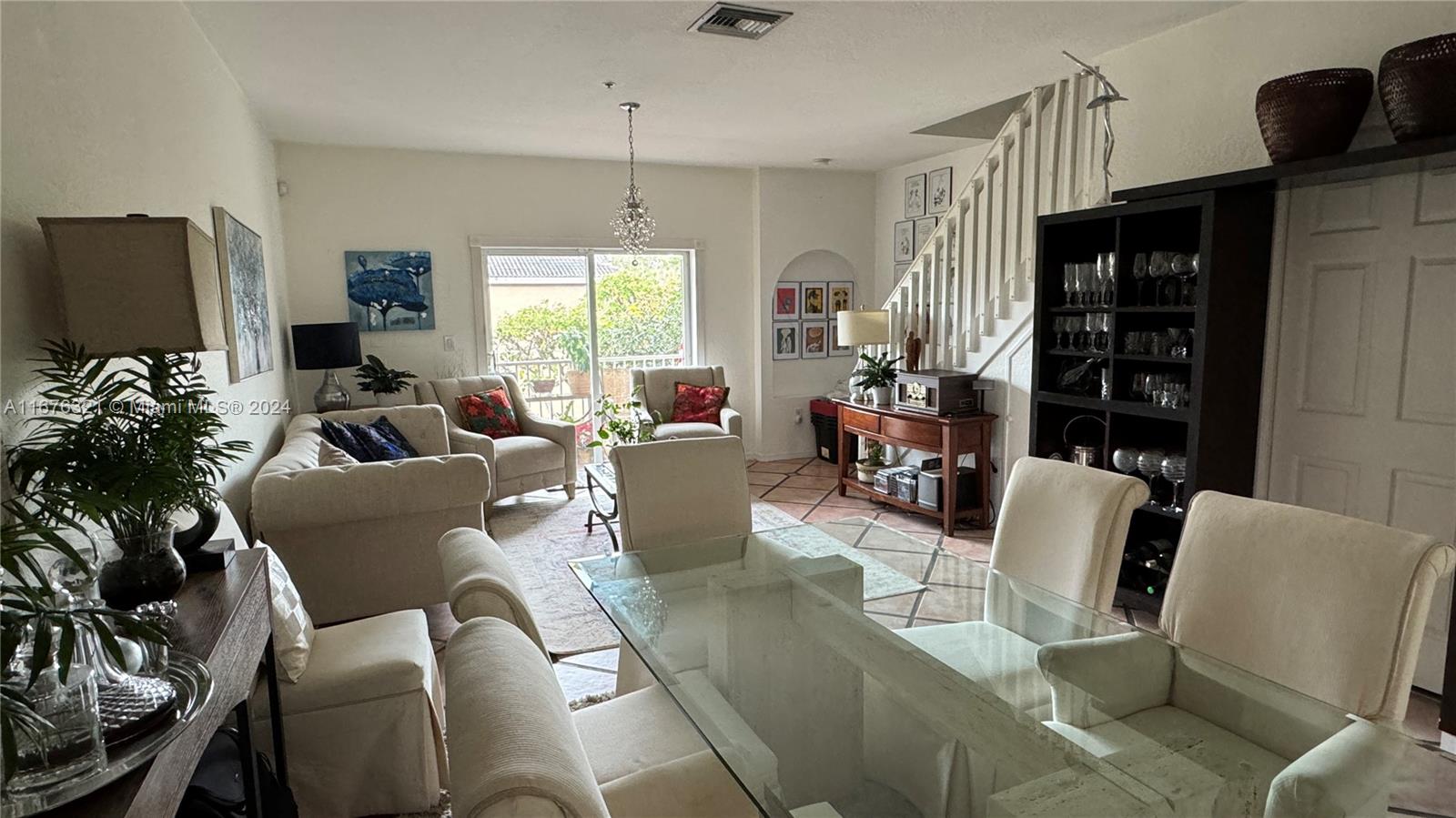 LAS BRISAS AT DORAL CONDO - Residential
